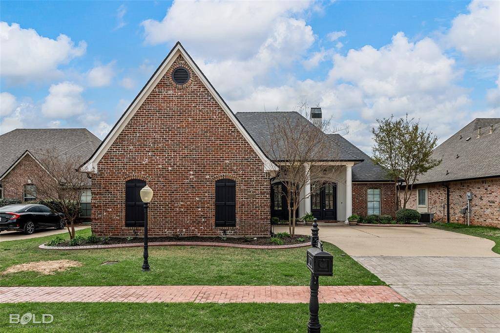 Bossier City, LA 71111,513 Toulouse Court