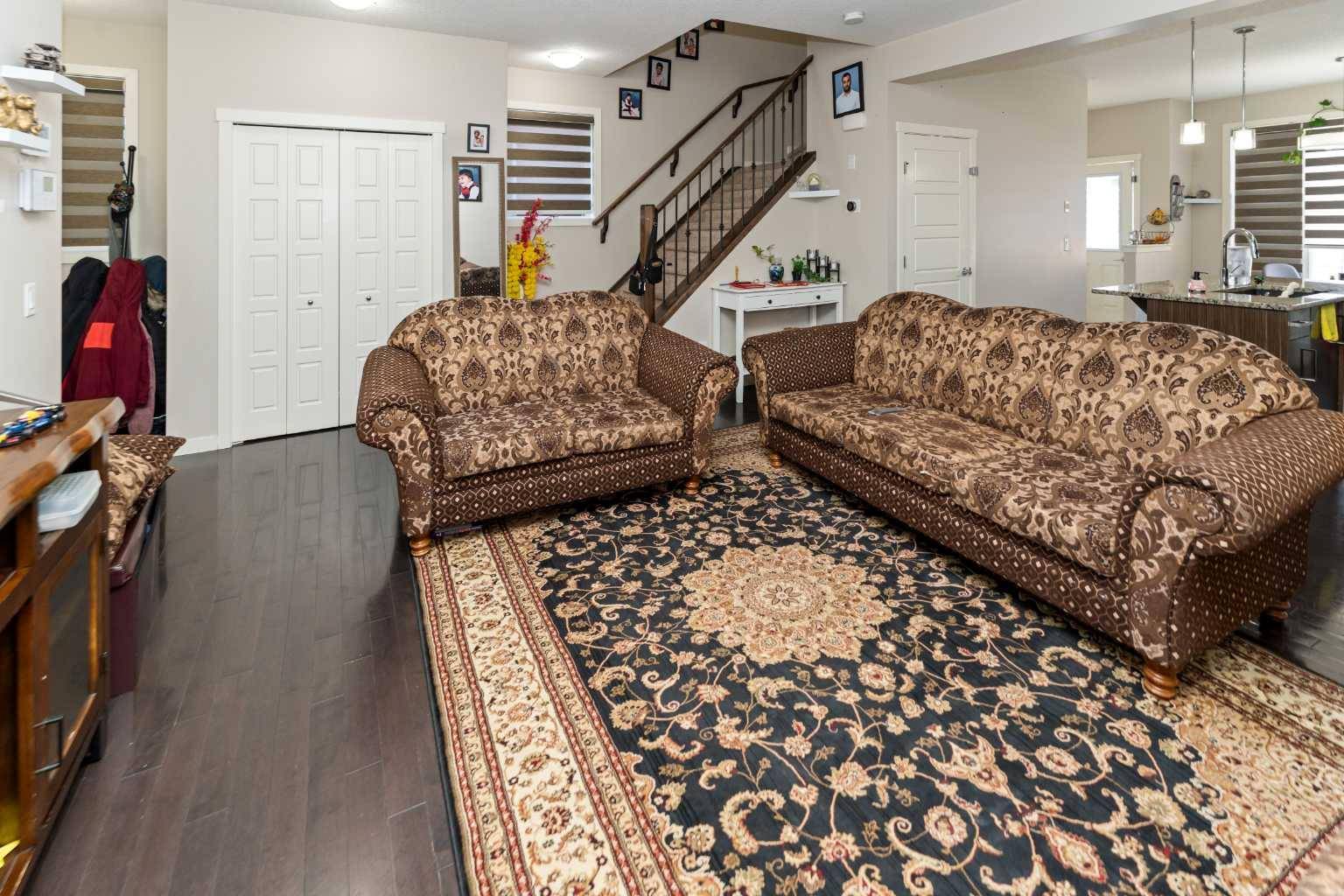 Calgary, AB T3J0V2,94 Saddlelake TER NE