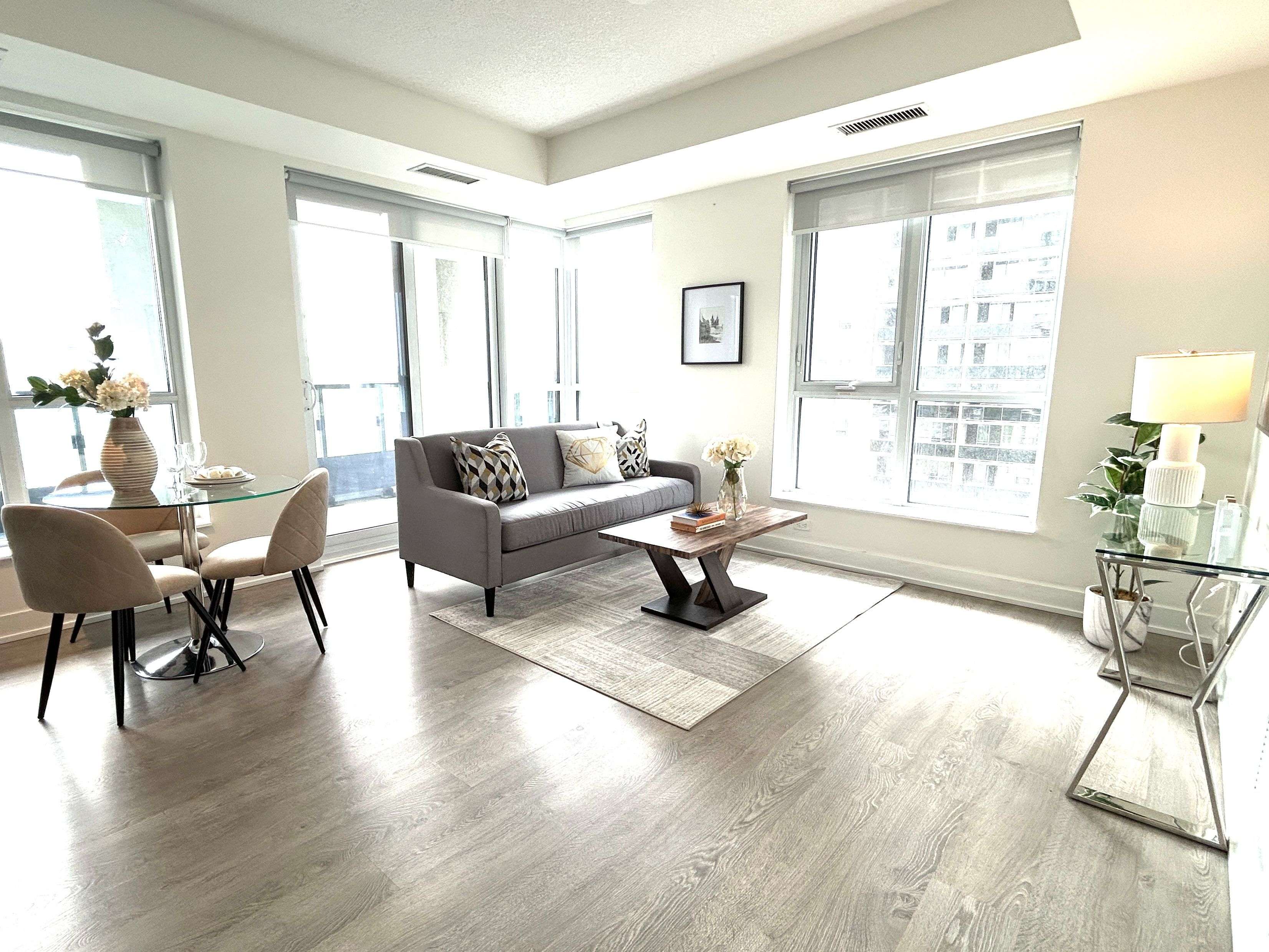 Toronto W08, ON M9A 0E1,9 Mabelle AVE #924