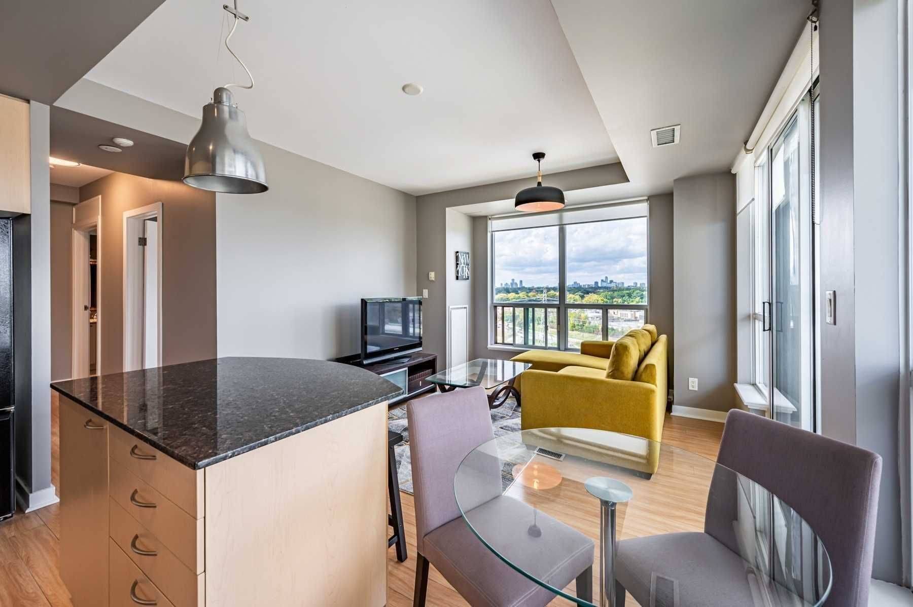 Toronto W06, ON M8V 4C2,88 Palace Pier CT #Ph309