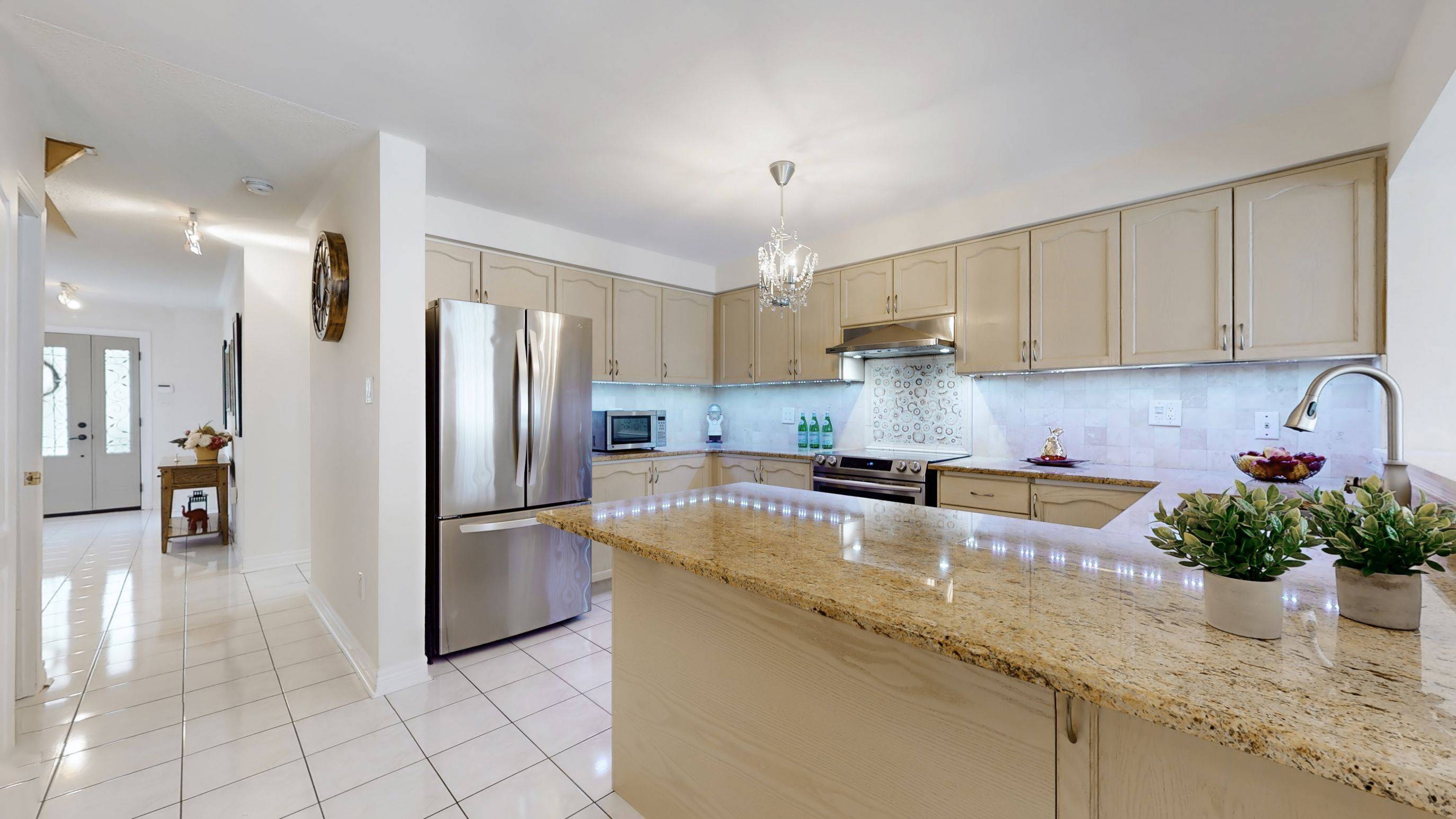 Vaughan, ON L4K 4W4,7 Rockview GDNS