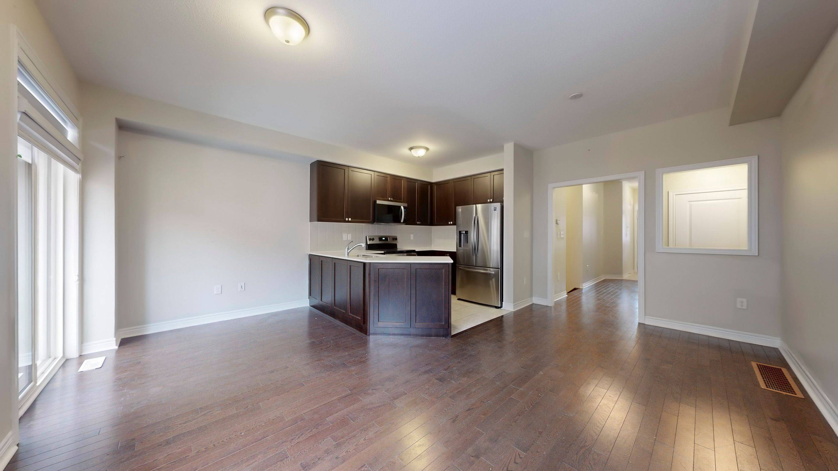 Brampton, ON L7A 4Y9,49 Pearman CRES