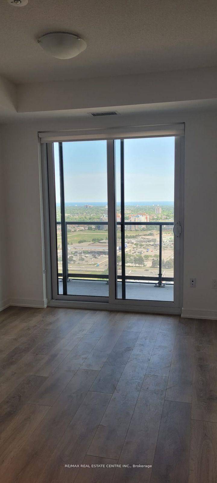 Mississauga, ON L4Z 0C6,8 Nahani WAY #2619