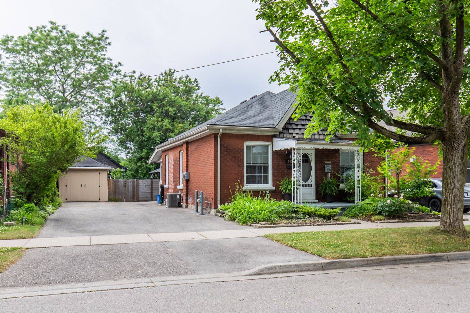 163 Campbell ST, Brantford, ON N3S 5B4