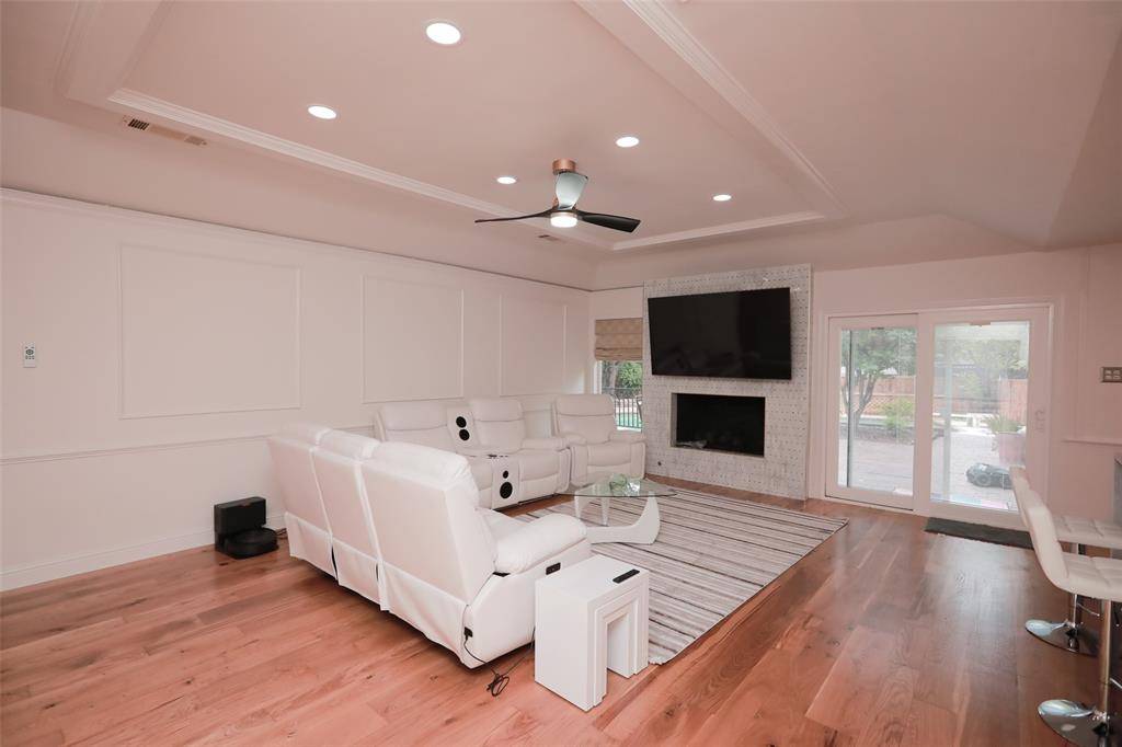 Dallas, TX 75244,4112 High Summit Drive