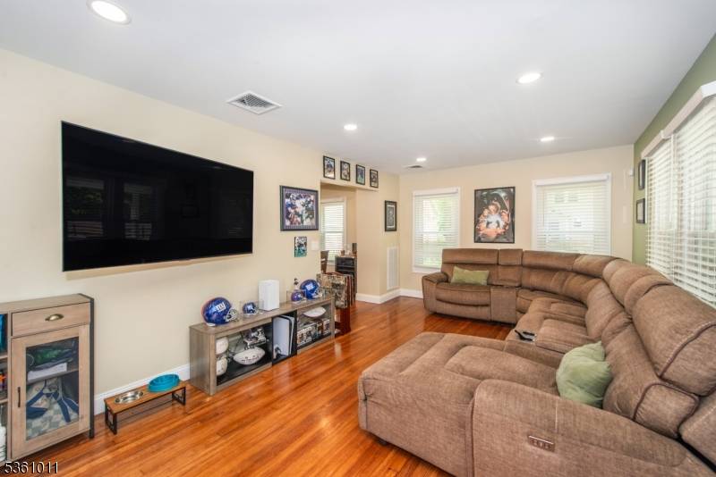 Riverdale Boro, NJ 07457,2 Ryerson Ave