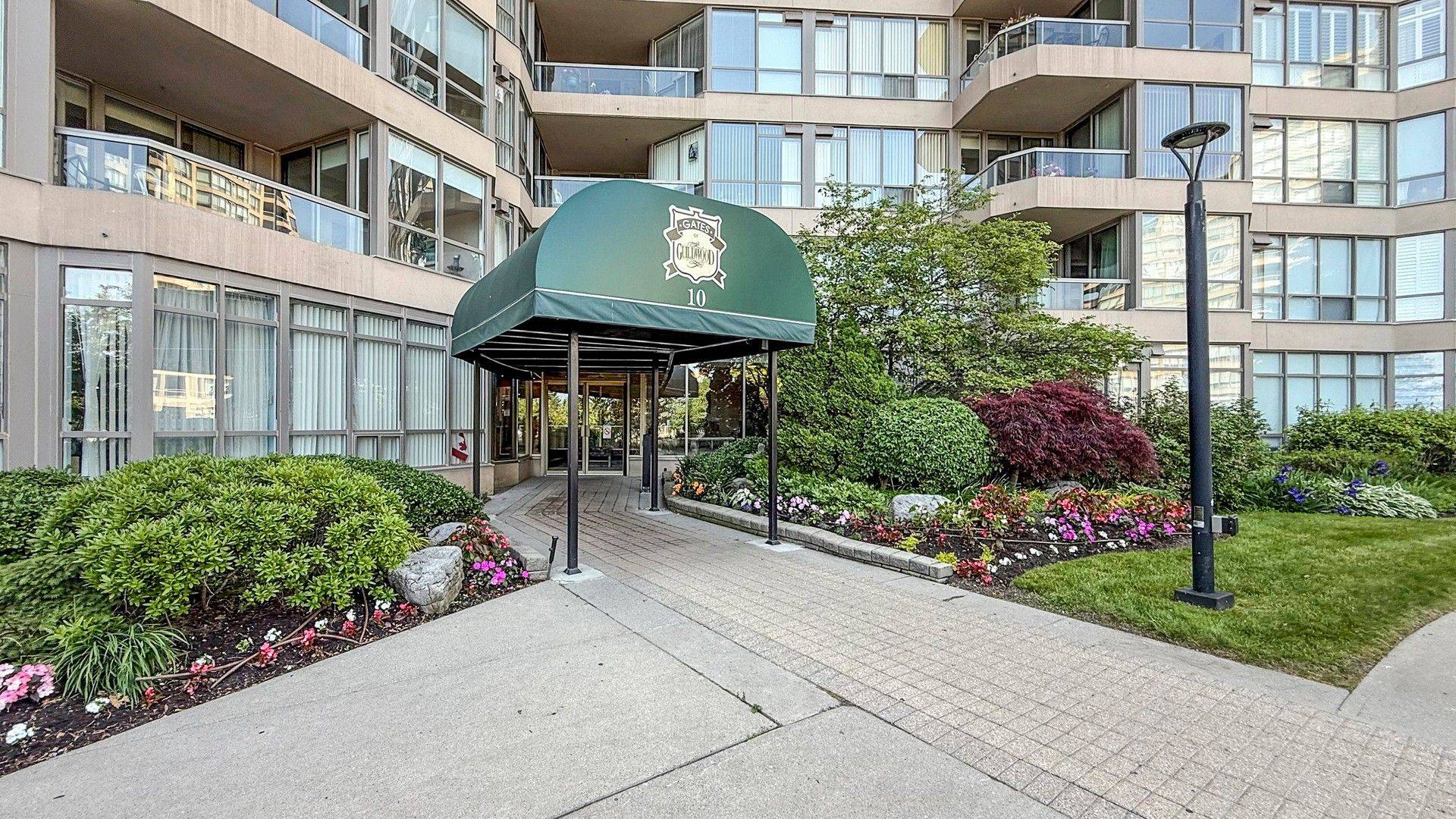 Toronto E08, ON M1E 5B5,10 Guildwood Pkwy #225