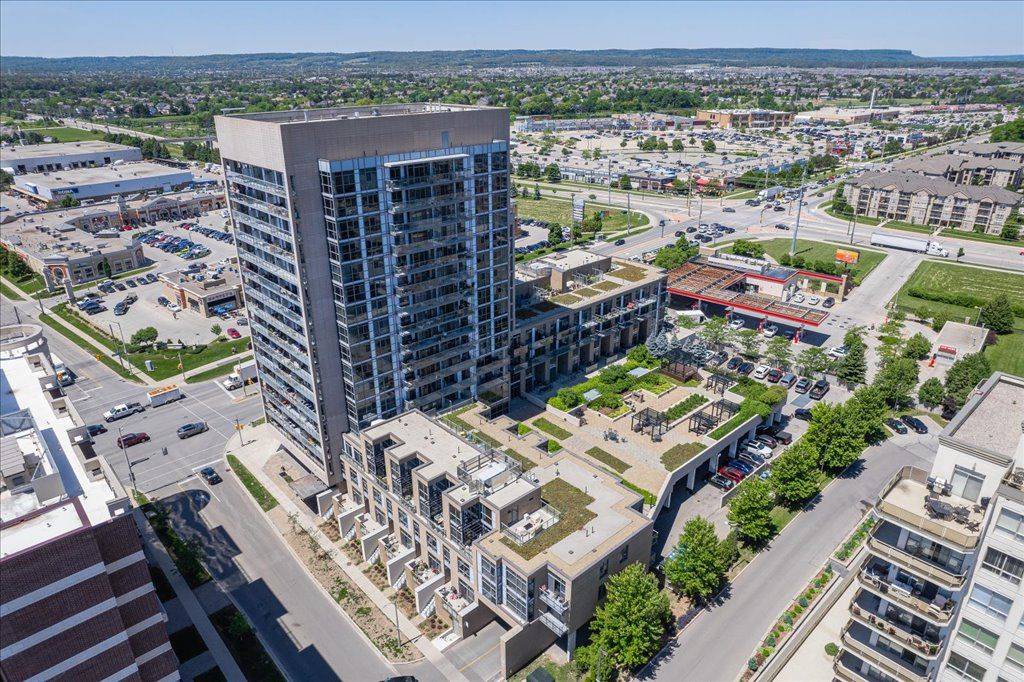 Burlington, ON L7L 0E4,1940 Ironstone DR #308