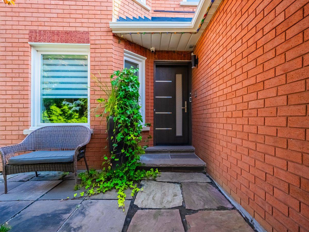 Caledon, ON L7E 1L5,31 Pembrook ST