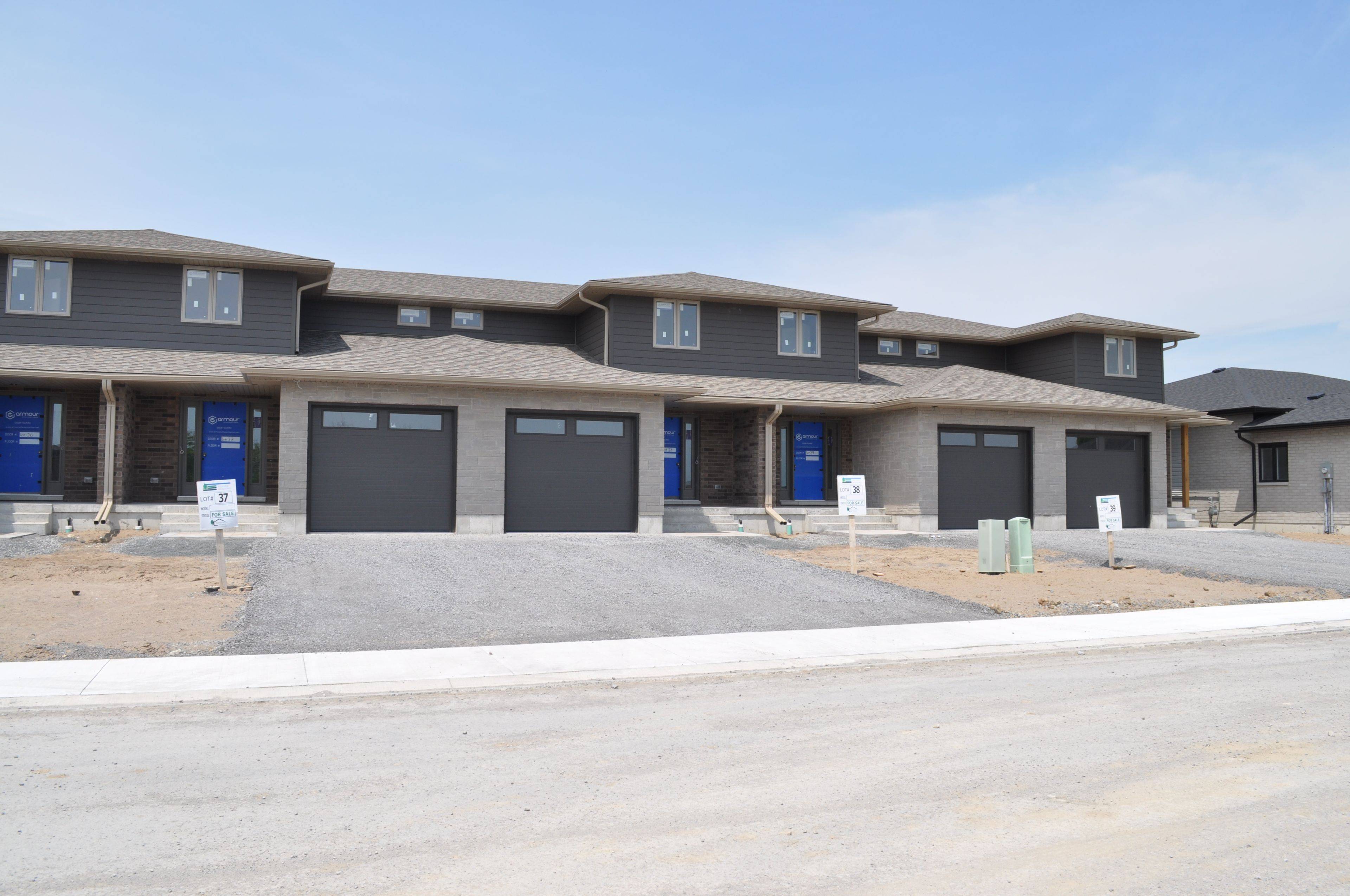 Quinte West, ON K8V 0R3,17 Parkland CIR #Lot 37
