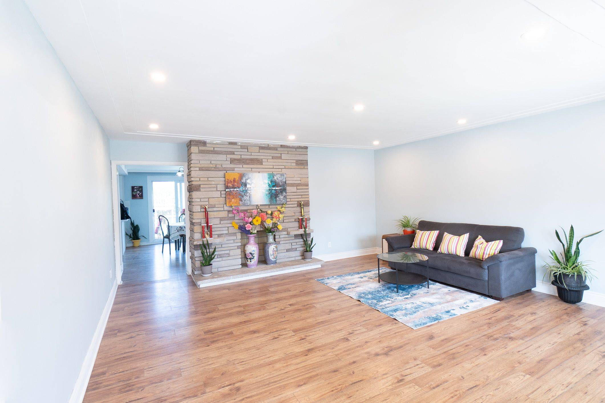 Hamilton, ON L9C 1J8,121 Delmar DR