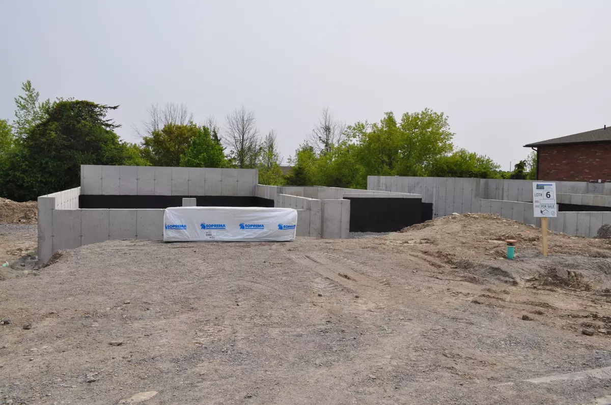 Quinte West, ON K8V 0R4,12 Parkland CIR #Lot 6