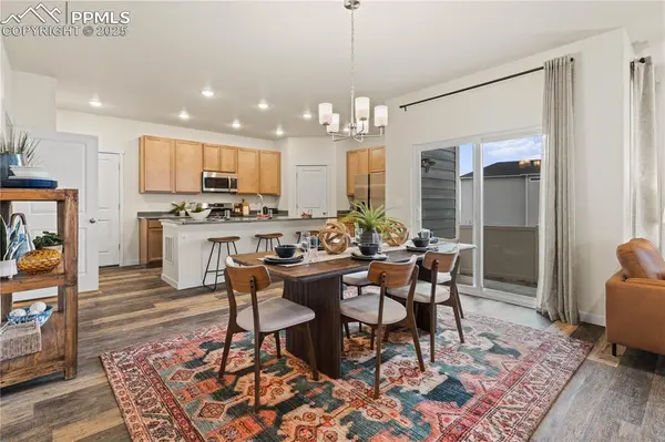 Colorado Springs, CO 80925,5131 Roundhouse DR