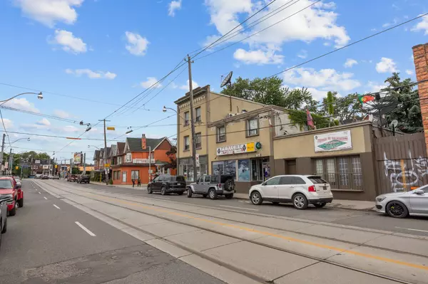 Toronto C01, ON M6H 1C2,1264 College ST