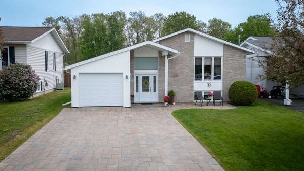 441 BATESON ST,  Temiskaming Shores,  ON P0J 1P0