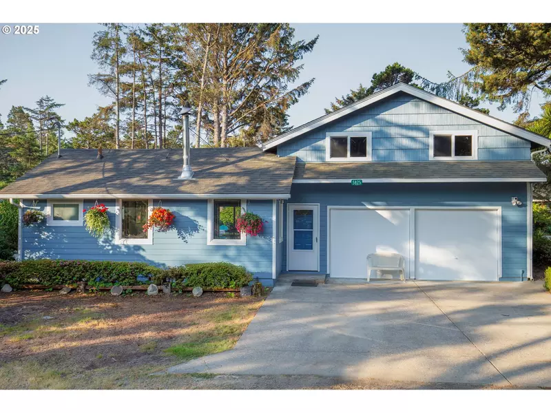 5825 ROMA AVE, Cloverdale, OR 97112