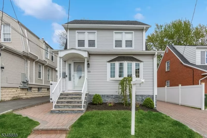 328 Spruce St, Linden City, NJ 07036