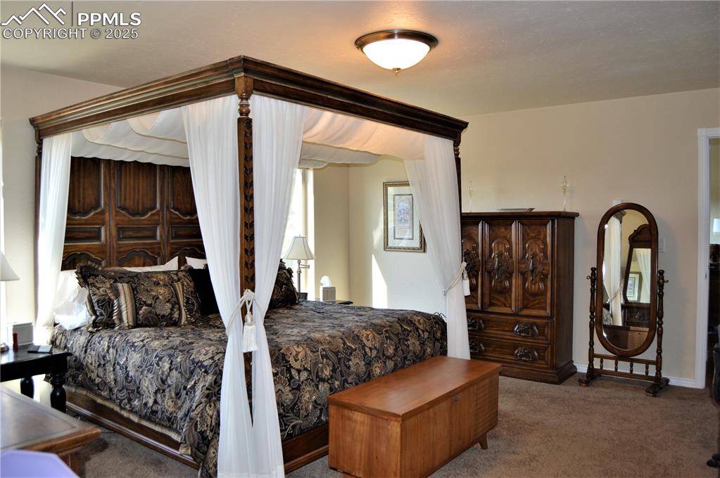 Walsenburg, CO 81089,205 Hoofprint CT