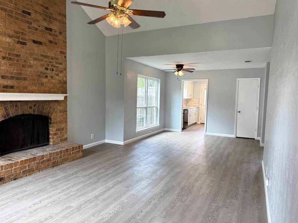 Arlington, TX 76012,608 Overlook Court