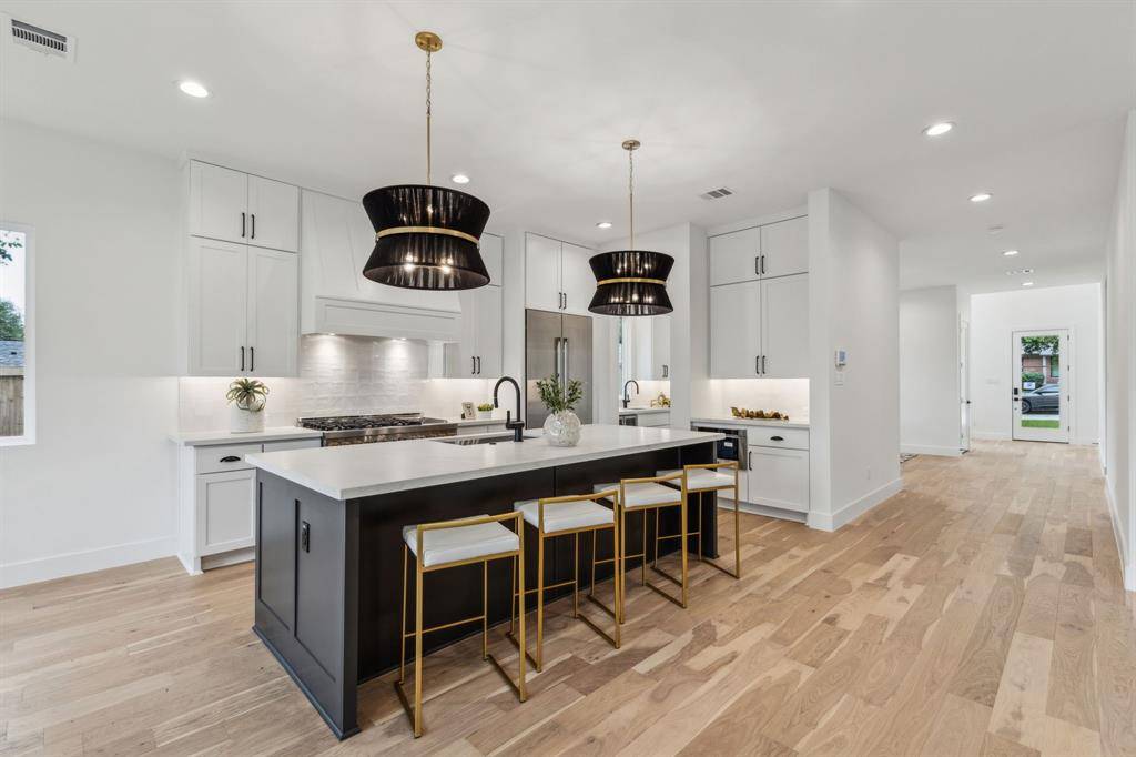 Dallas, TX 75220,3766 Seguin Drive