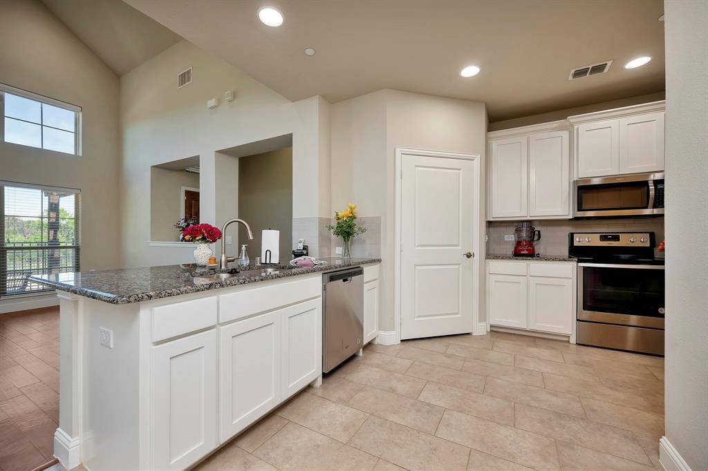 Arlington, TX 76005,4305 Hurricane Creek Trail