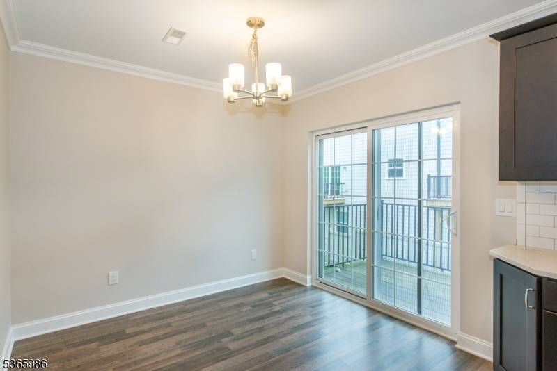 Madison Boro, NJ 07940,6 Elm St #6