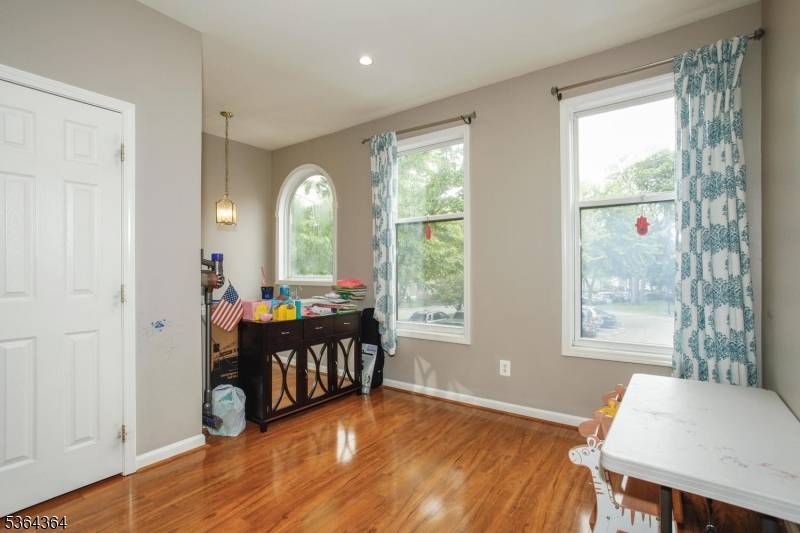 Nutley Twp., NJ 07110,479 Hartford Dr