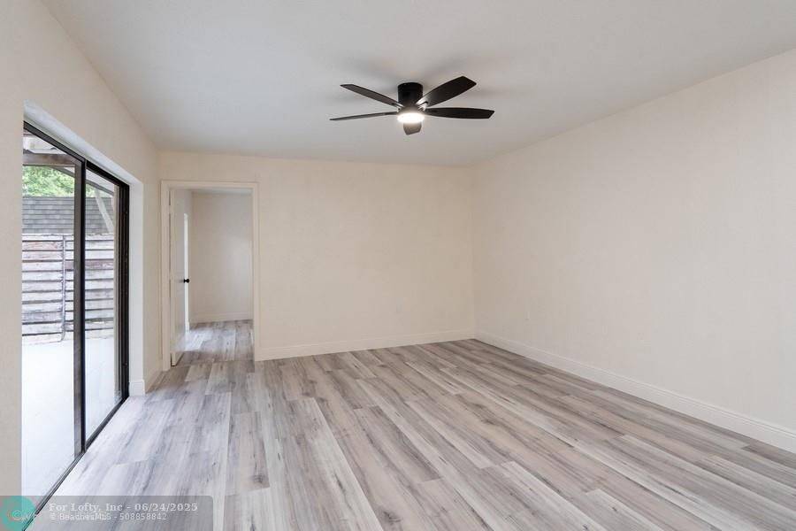 Palm Beach Gardens, FL 33418,1424 14th Ter #1424