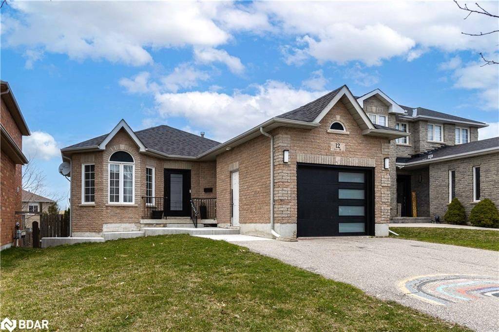 Barrie, ON L4N 5S5,12 Jessica DR #BSMT