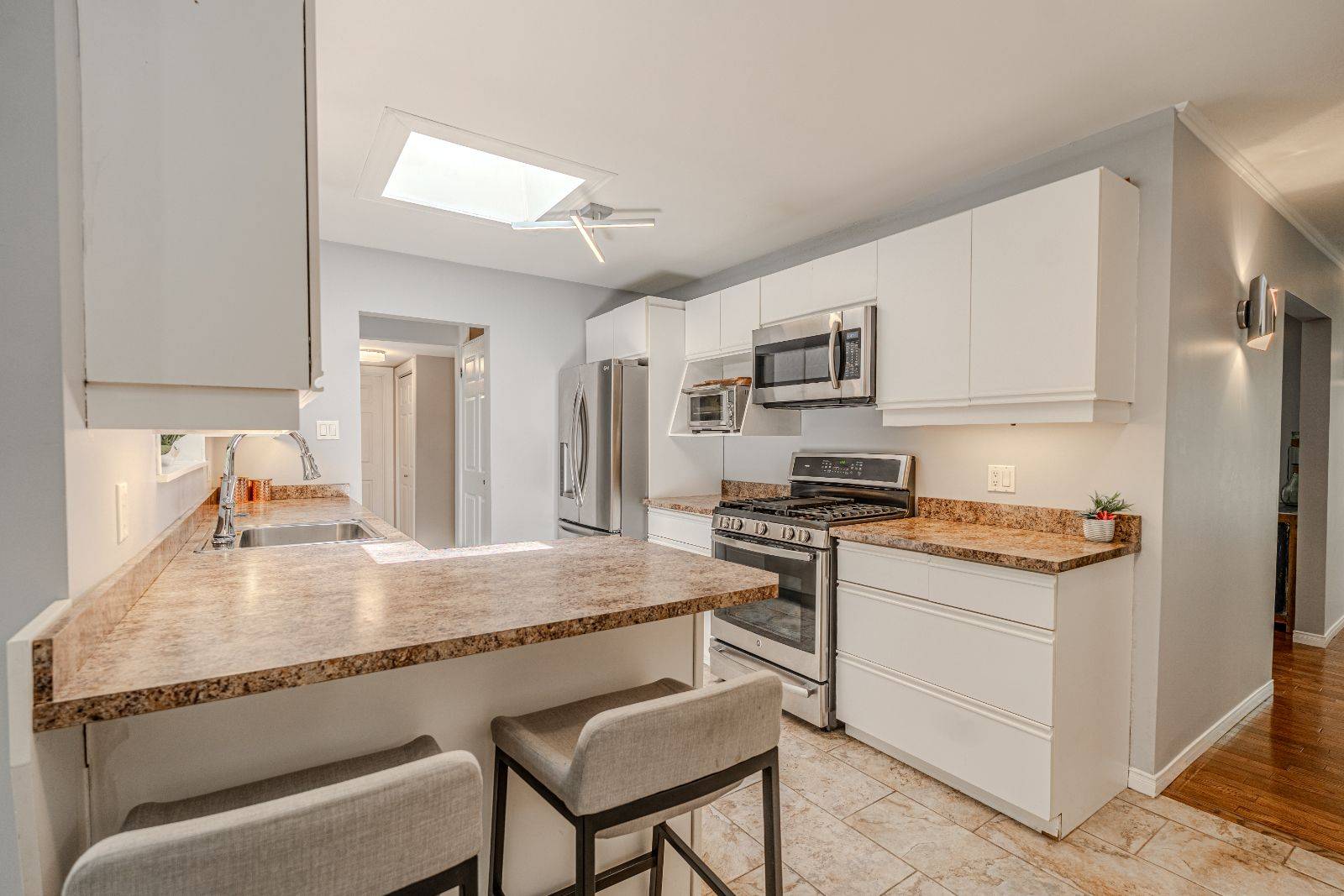 Springwater, ON L9X 0M6,1105 St Vincent ST