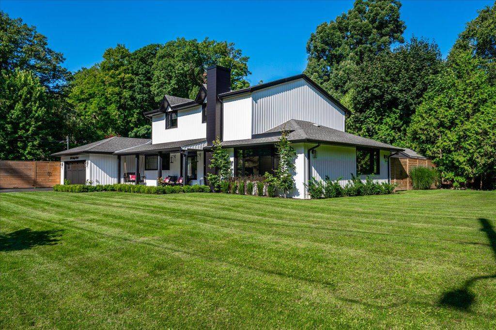 Mississauga, ON L5G 3M2,169 Oakes DR