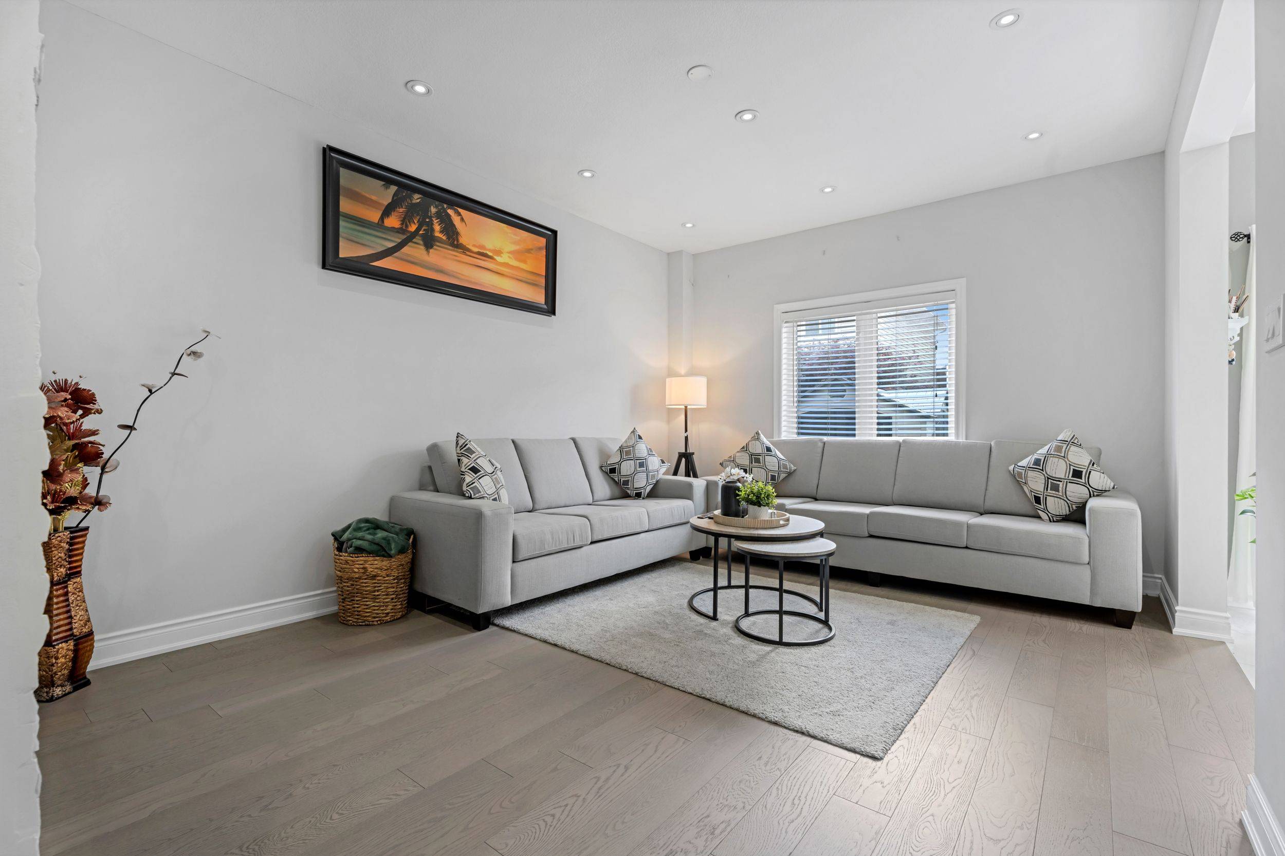 Burlington, ON L7L 7L1,5209 Danielle DR