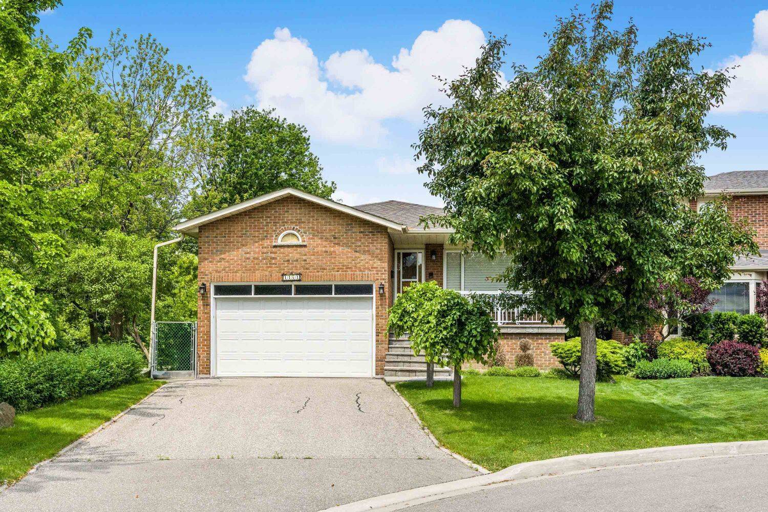 1161 Carlo CT, Mississauga, ON L4W 3N6