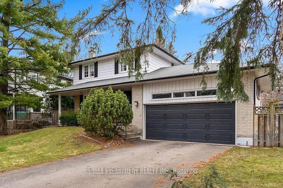 561 Wingrove CRES, Oakville, ON L6L 4R7