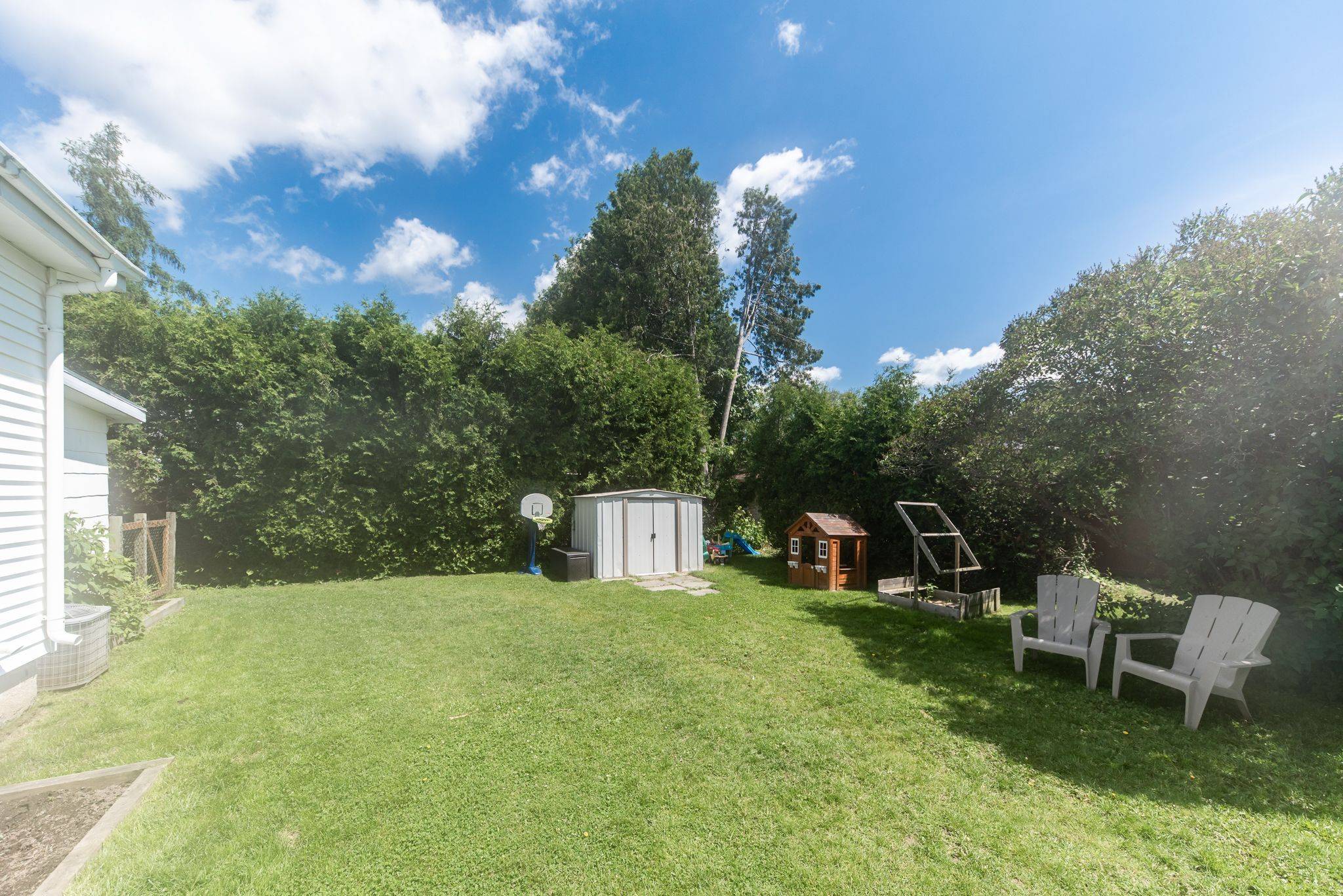 Pembroke, ON K8A 1W2,545 Catherine ST S