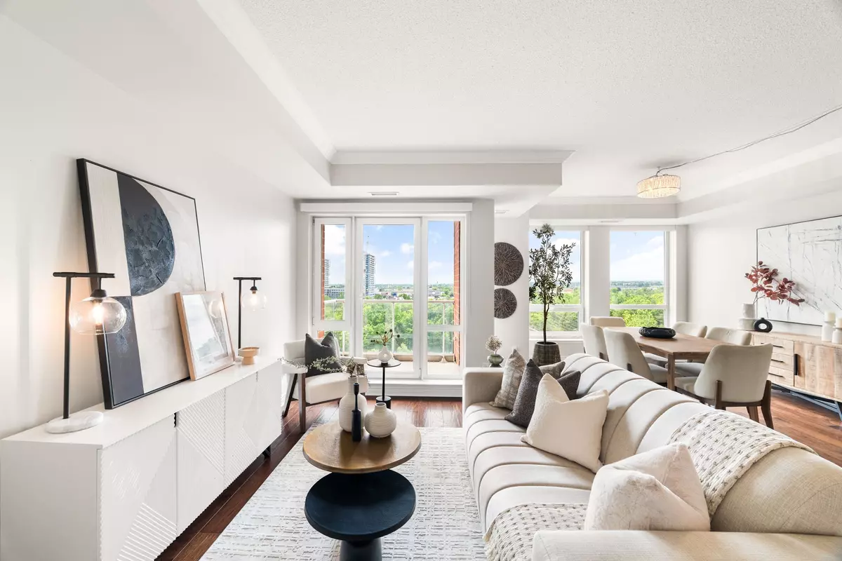 Oakville, ON L6J 7W2,40 Old Mill RD #901