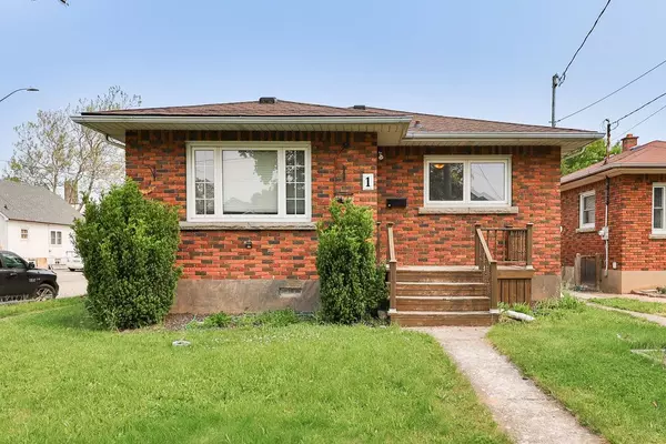 St. Catharines, ON L2M 5E2,1 Carina ST #Main Level