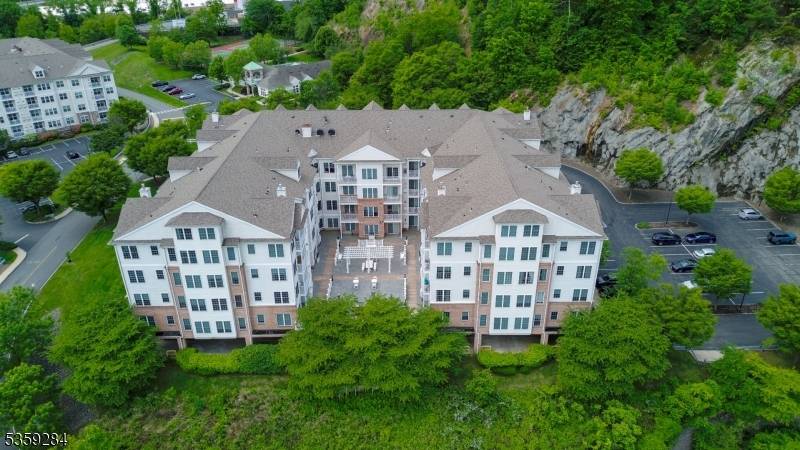 6406 Brookhaven Ct, Riverdale Boro, NJ 07457