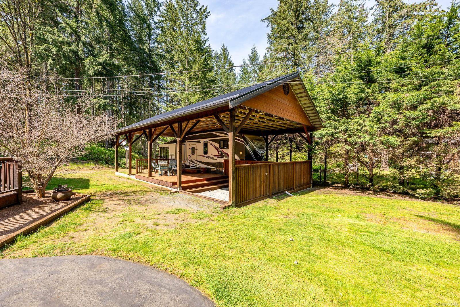 Black Creek, BC V9J 1E9,3689 James Cres