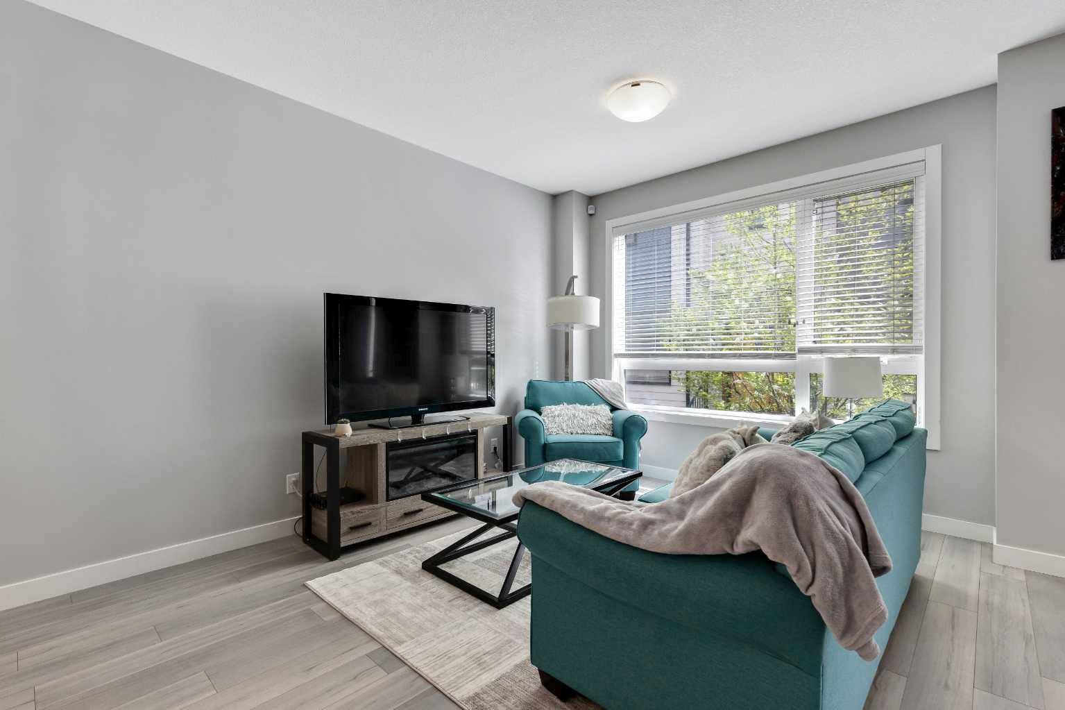 Calgary, AB T3N 1M4,204 Redstone CRES NE