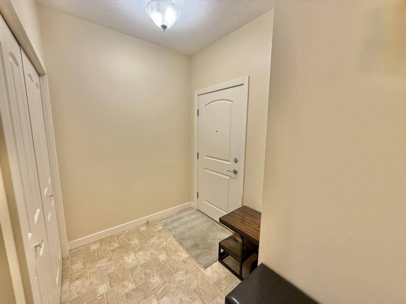 Hinton, AB T7V1K2,109 Seabolt DR #306