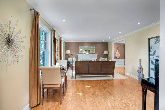 Oakville, ON L6J 4N7,161 Dornie RD