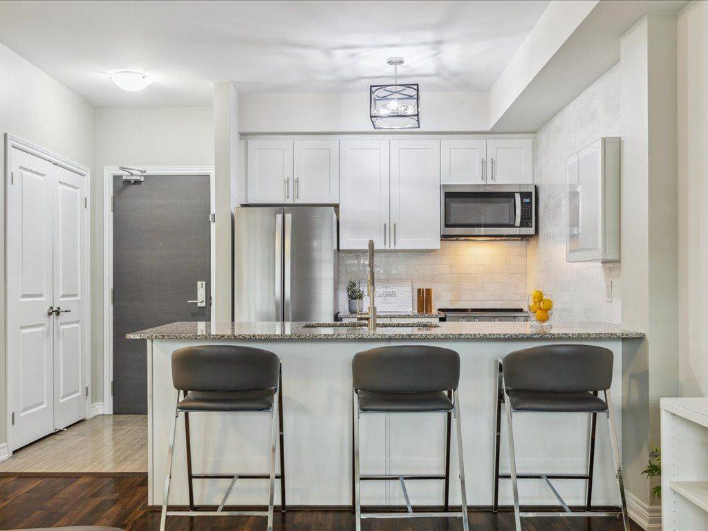 Oakville, ON L6M 1P5,2370 Khalsa Gate #207