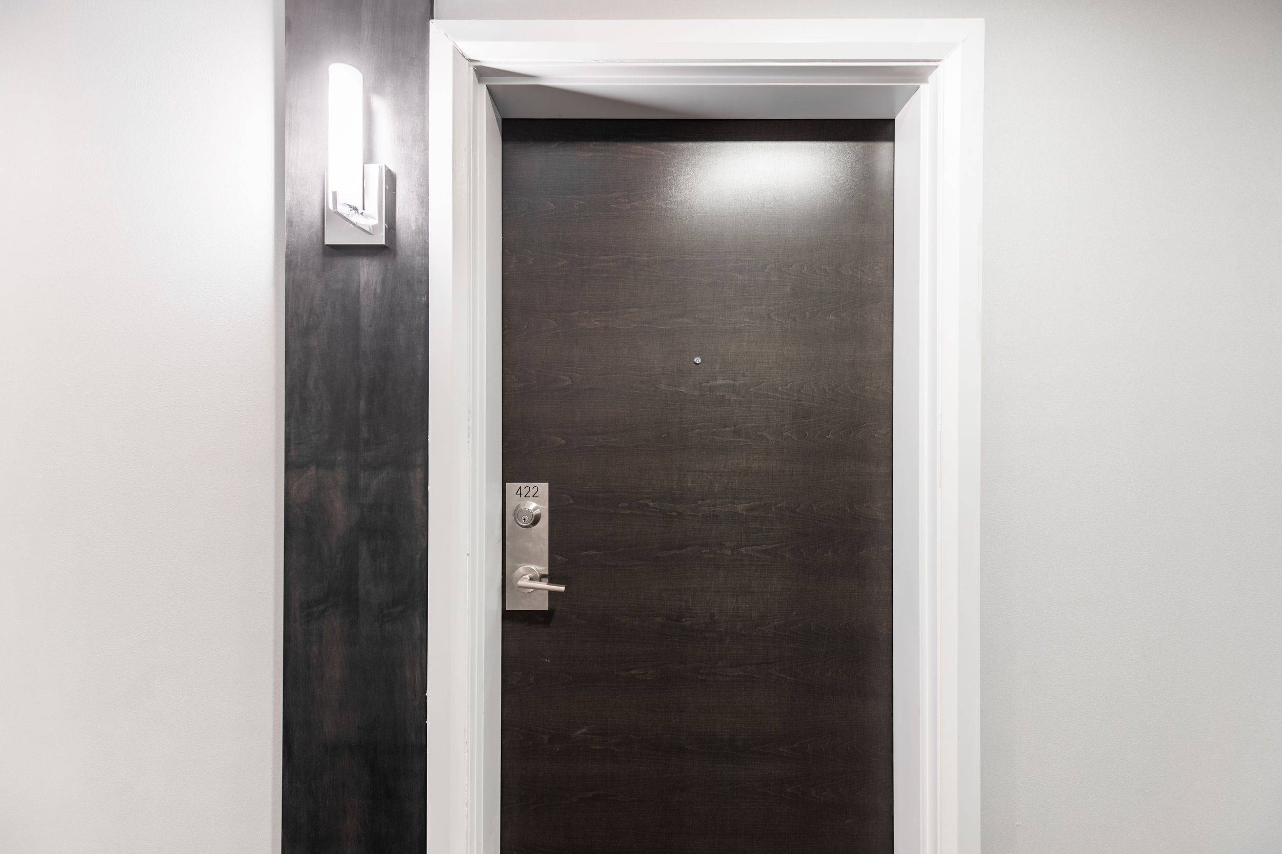 Oakville, ON L6H 3P2,150 Oak Park BLVD #422