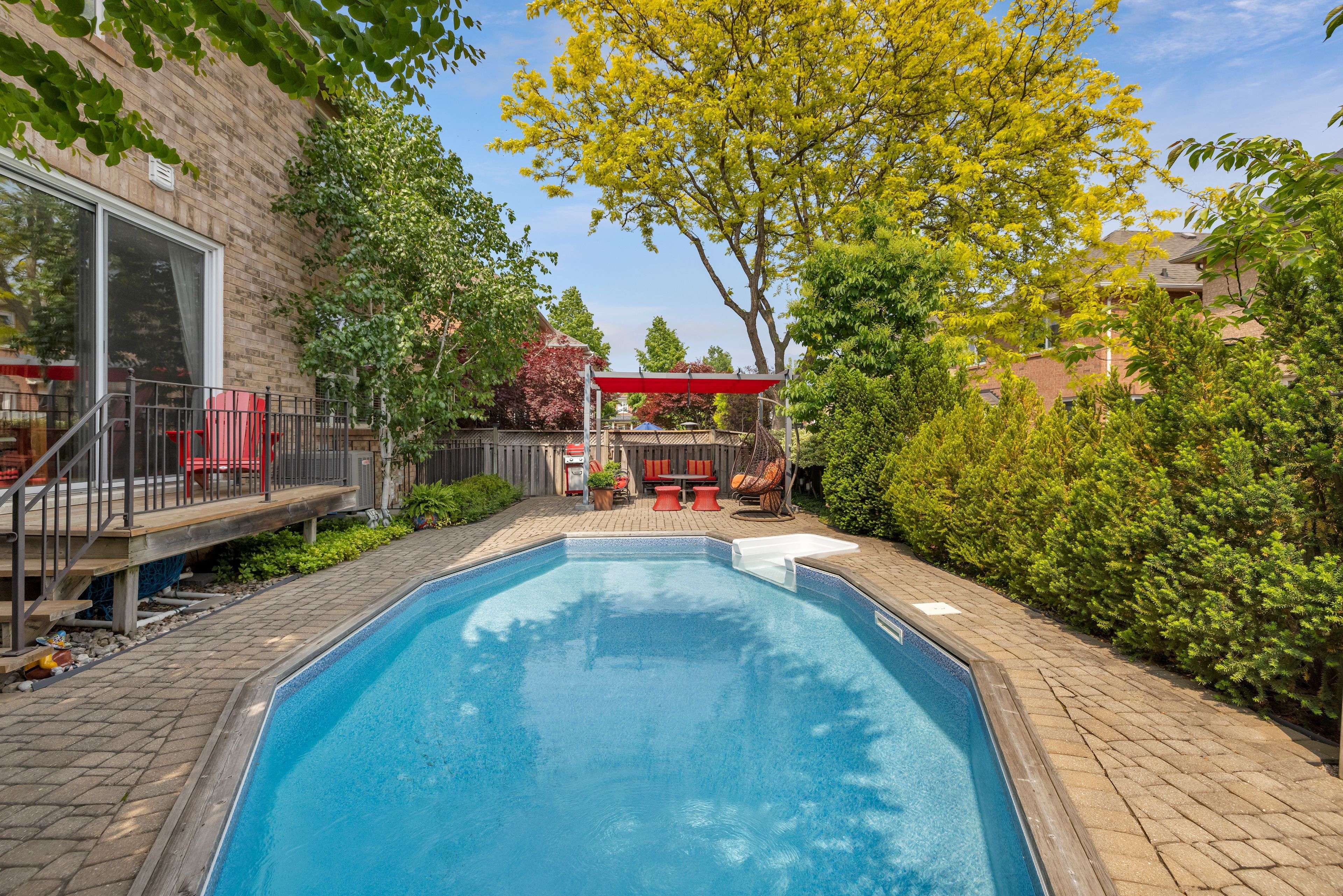 Oakville, ON L6M 3Z1,1392 Pinecliff RD