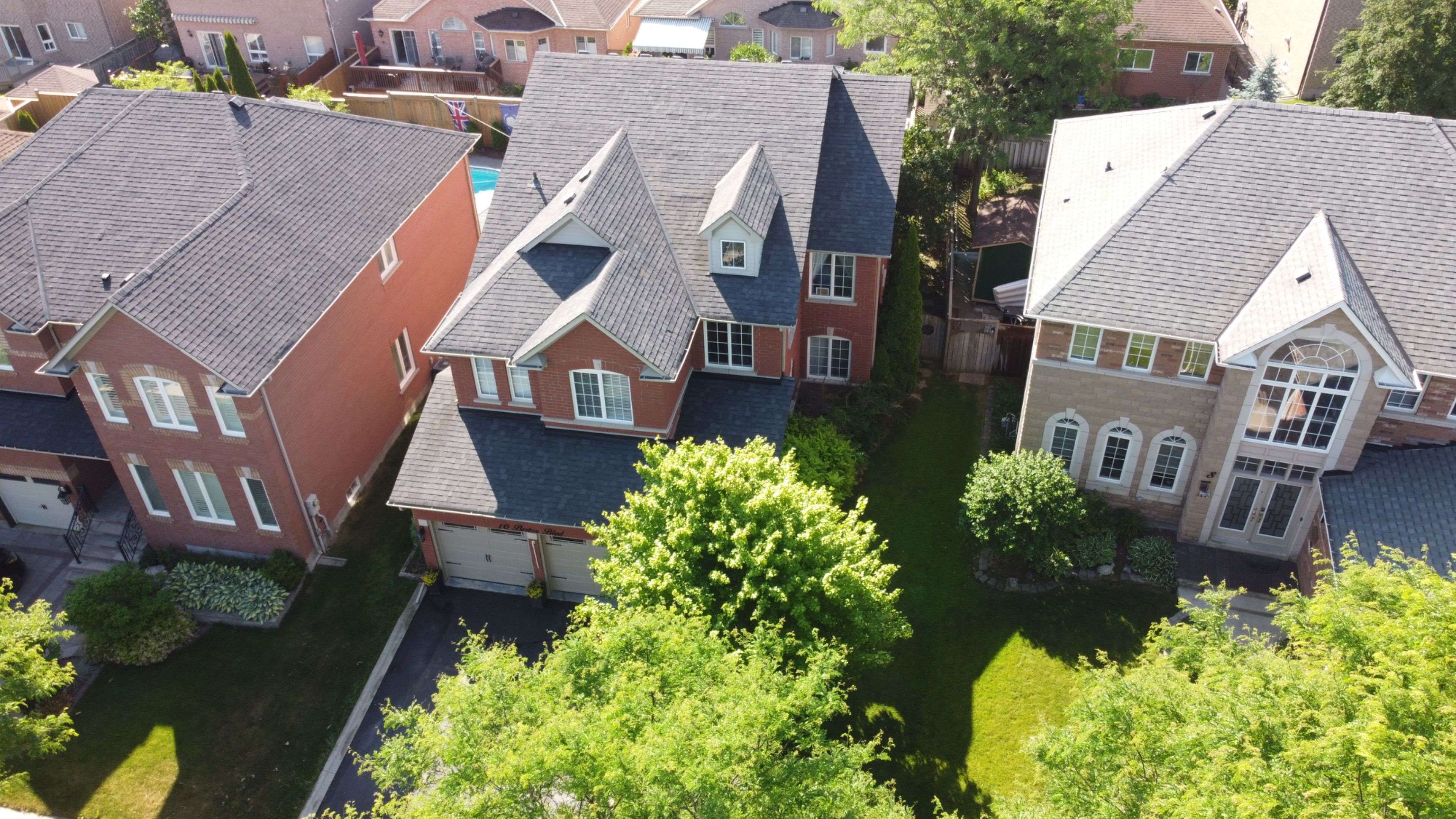 10 Berton BLVD, Halton Hills, ON L7G 6A5