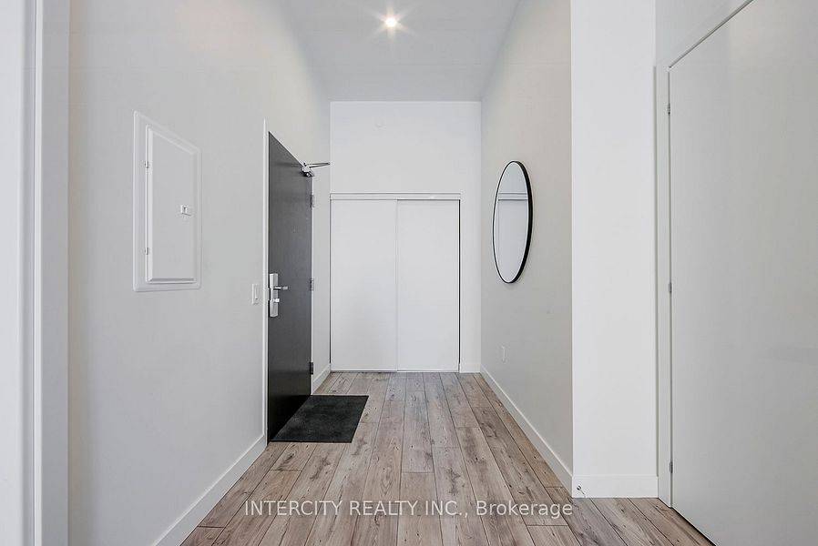 Oakville, ON L6L 3C1,133 Bronte RD #B0701