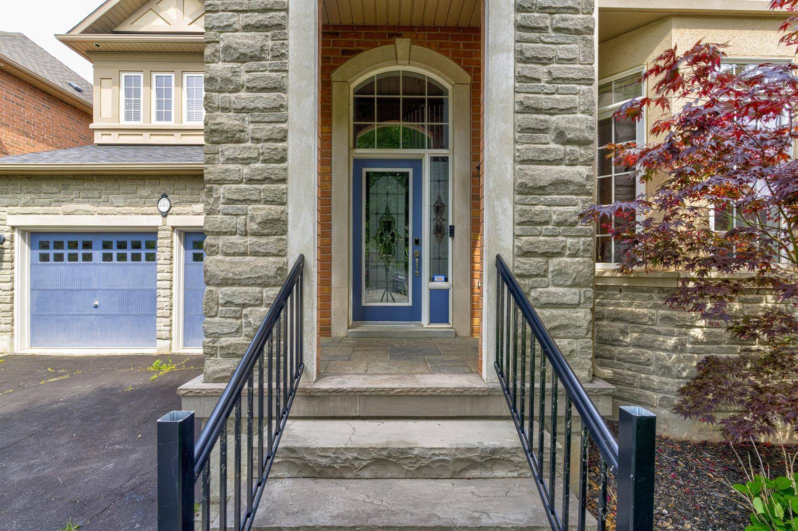 Oakville, ON L6L 0A2,3313 Mistwell CRES