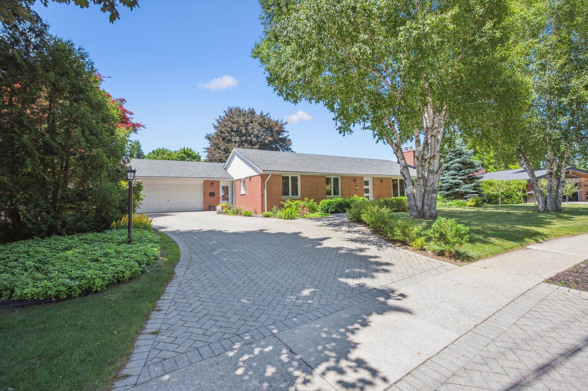 Guelph, ON N1E 4H8,96 Callander DR