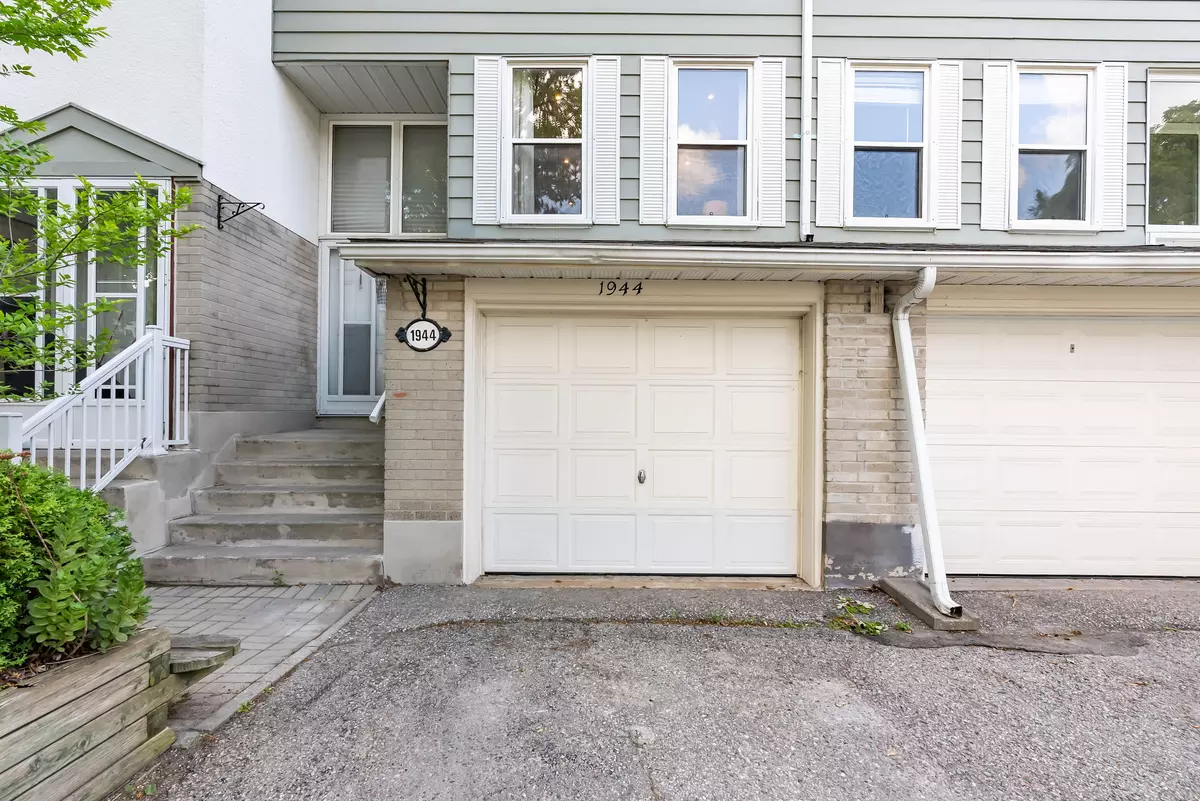 Markham, ON L3T 1Z1,1944 John ST